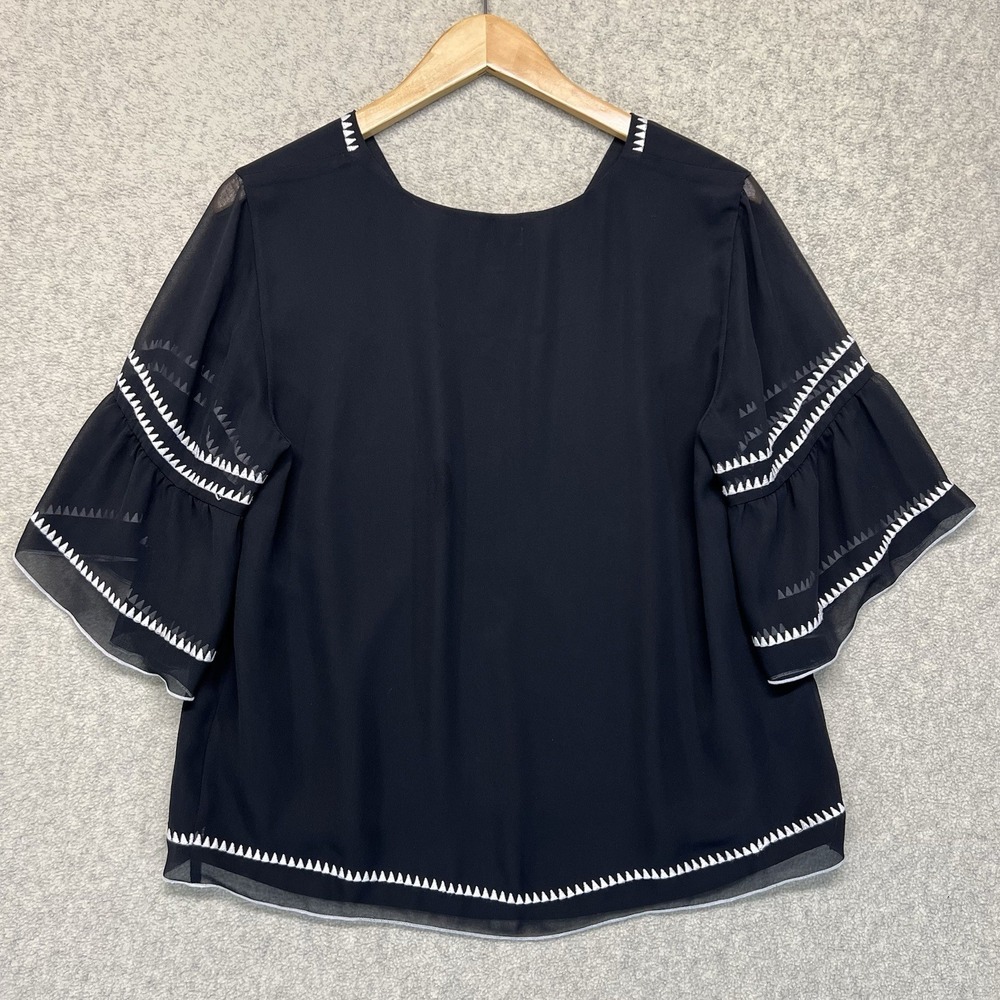 Vince Camuto Women's Black Bell Sleeve Blouse White Trim V Neck Size M - Picture 6 of 7